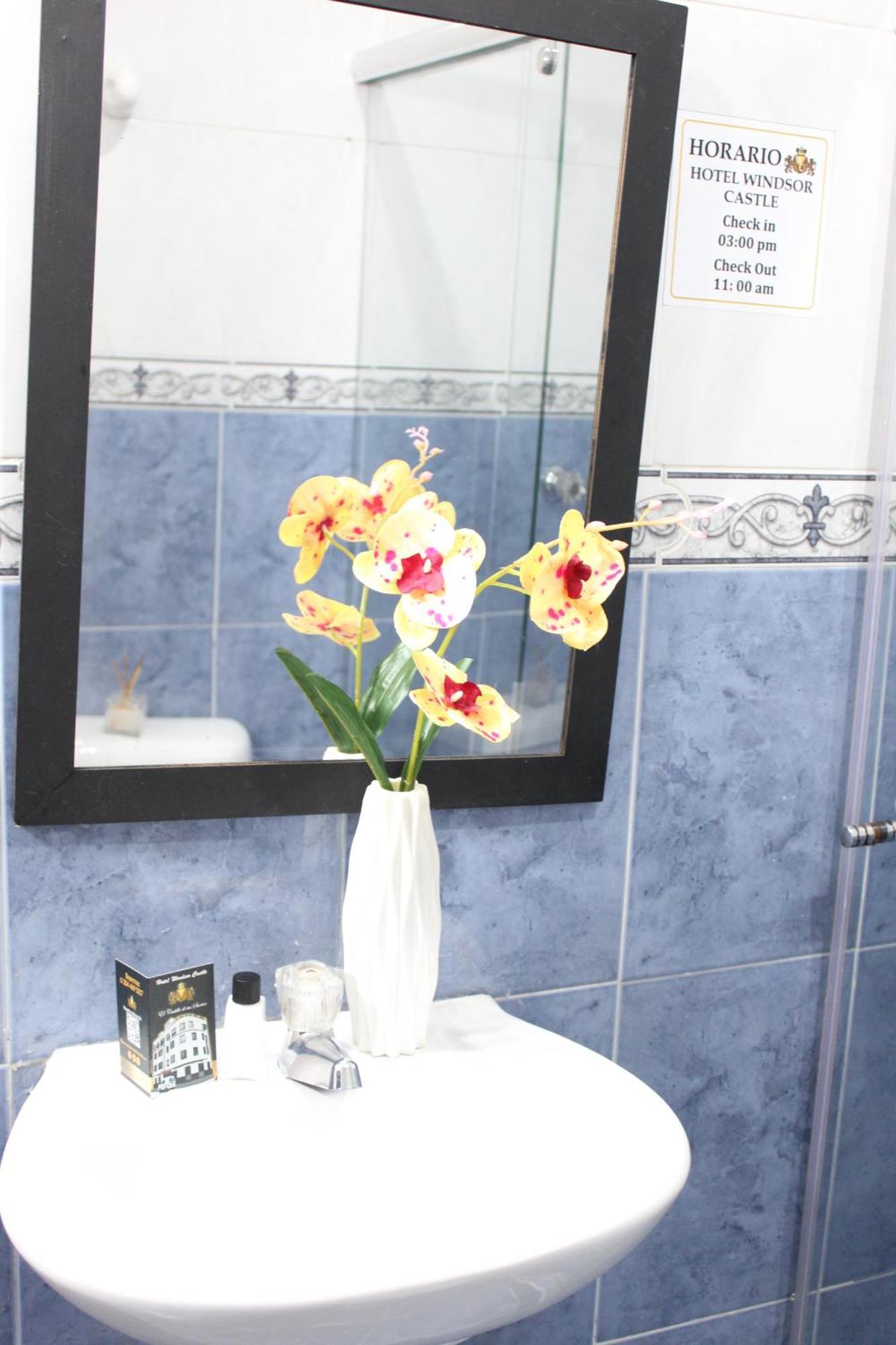 Hotel Windsor Castle Bogotá Zewnętrze zdjęcie